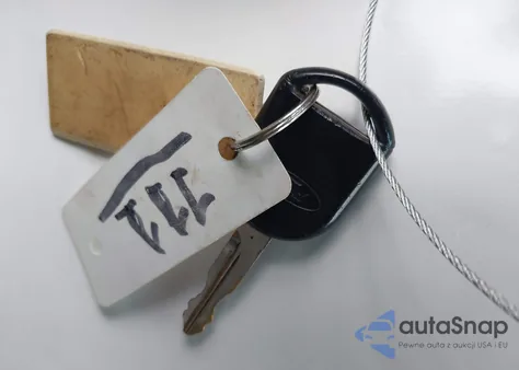 2014 Ford E-250 Commercial z USA, uszkodzony, nr VIN 1FTNE2EW3EDA64940